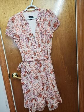 MSK Pink Floral Wrap Dress . Only 2 Days Used.🙂
